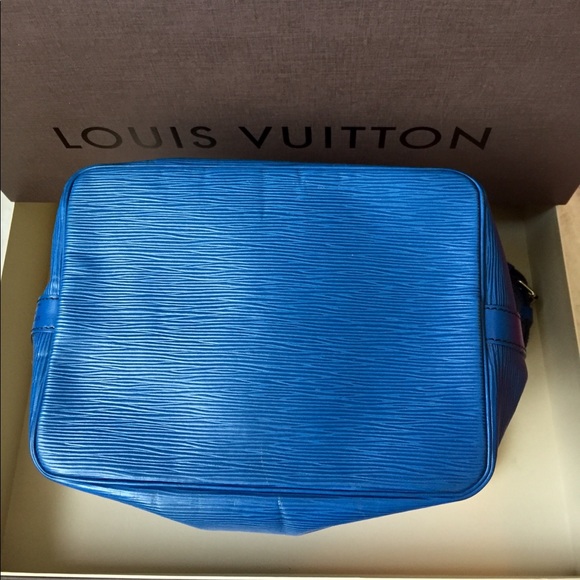‼️SOLD‼️LV Toledo Blue Epi Petit Noe Bag - Picture 3 of 16